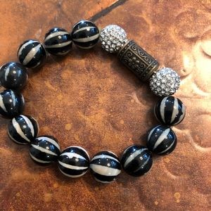 Bead bracelet with rhinestone brass gold black white glass beads